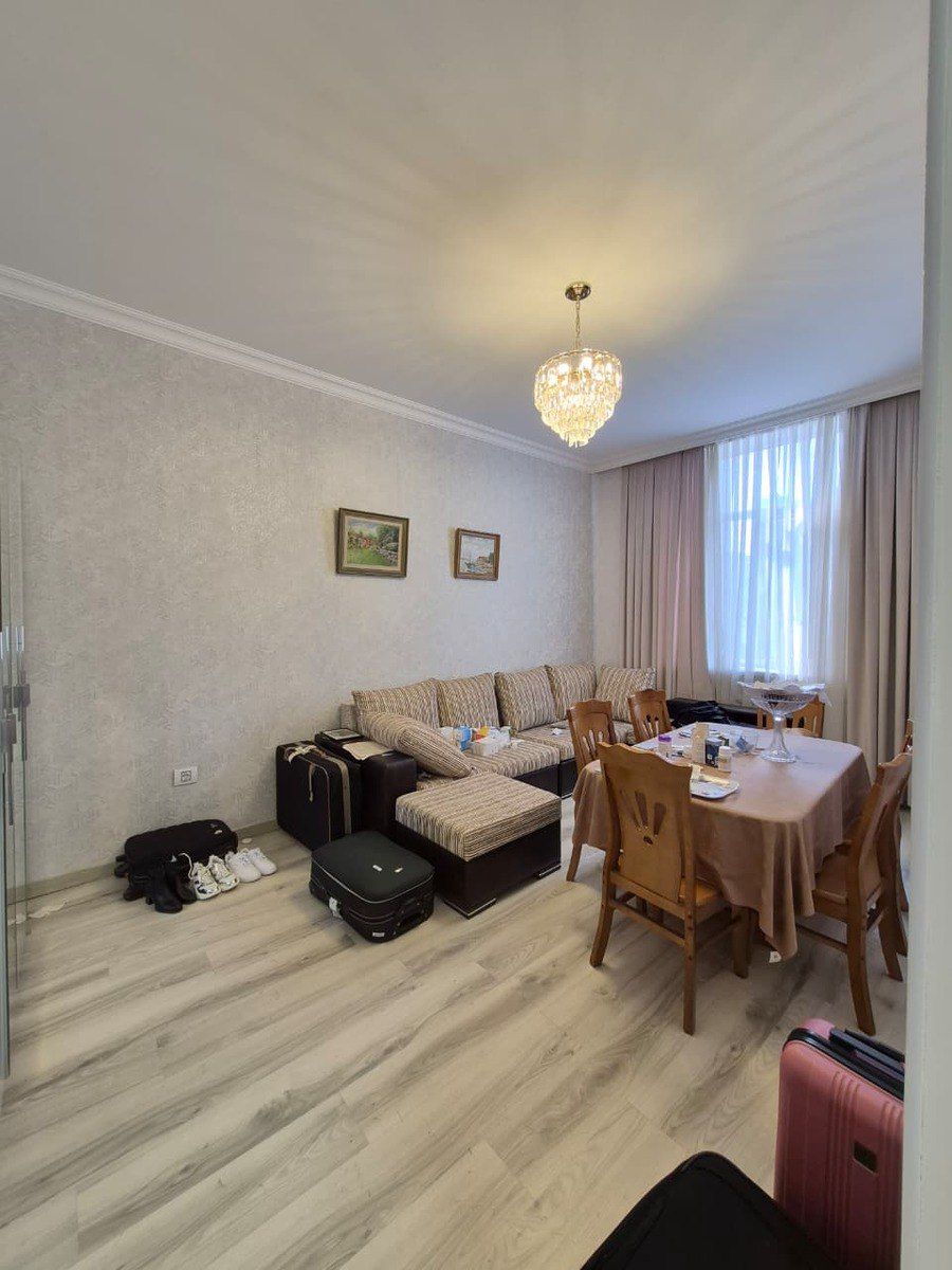 Satılır 2 otaqlı köhnə tikili 64 m² — Mənzil, Bakı (3)