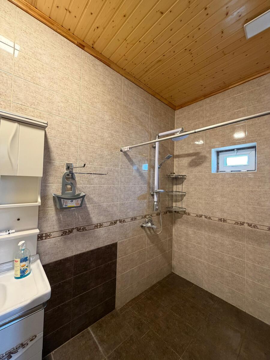 Satılır 5 otaqlı həyət evi/bağ evi 200 m² — Ev, villa, Bakı (9)