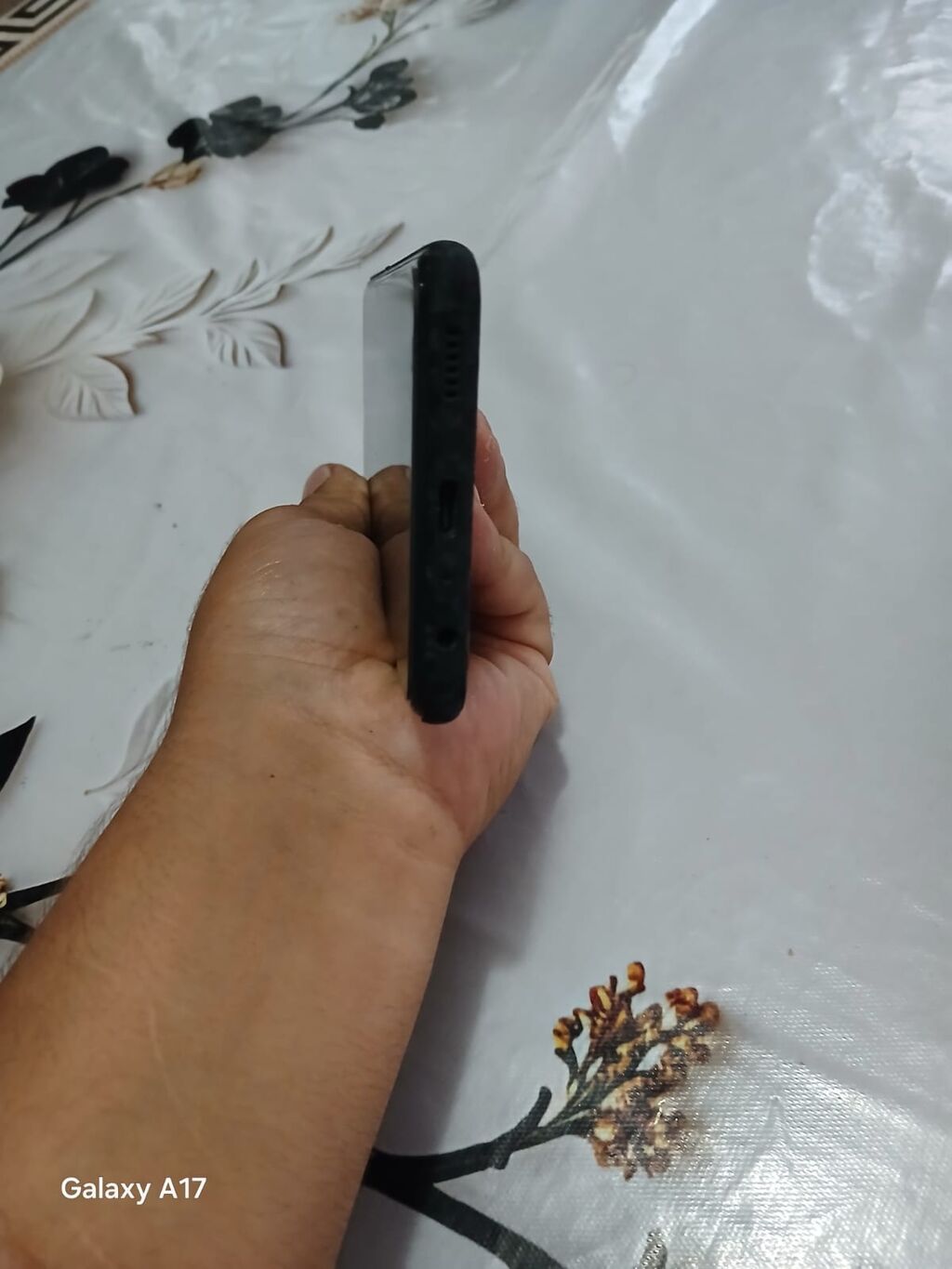 Samsung Galaxy A17, rəng - Qara, İki sim kartlı — Samsung, Bərdə (5)