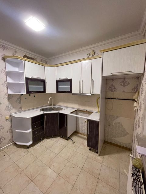 Sifarişlə mətbəx dəsti, Sadə petlələr, Teksturalı laminat, Kredit yoxdur — Bakı