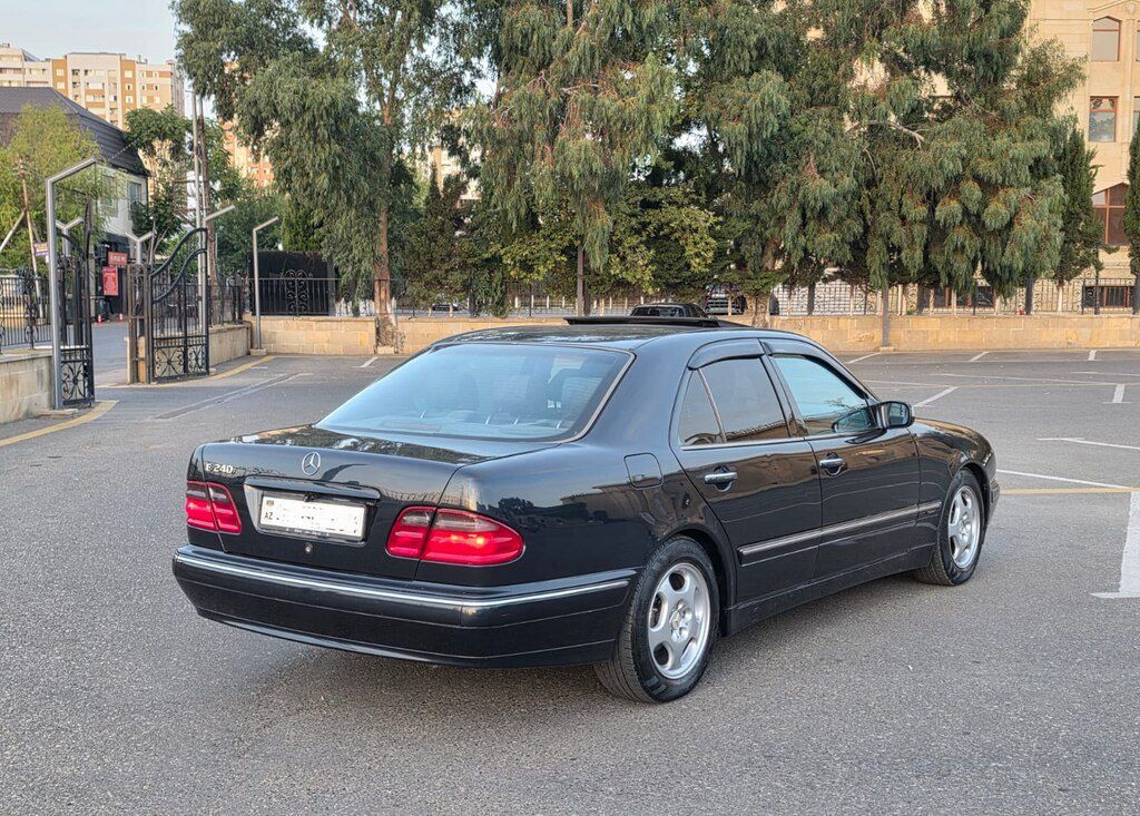 Mercedes E 240, 2.4 L, 2001 il, 258 000 km — Avtomobillər, Bakı (5)