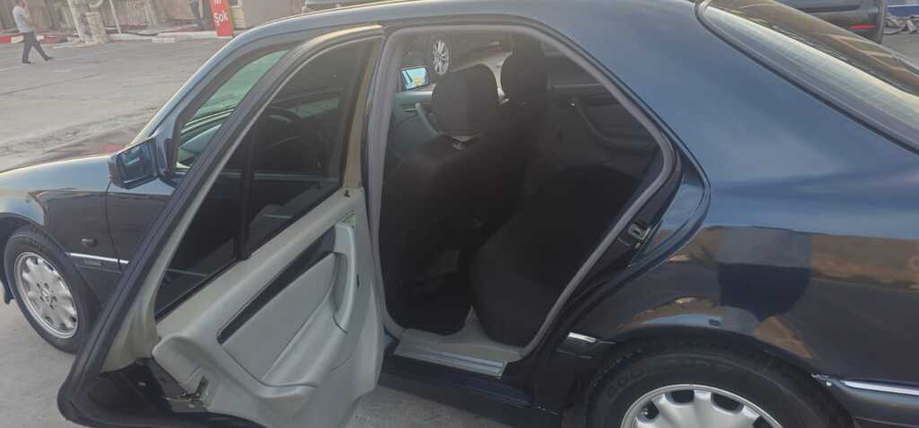 Mercedes C 200, 2.0 L, 2000 il, 352 000 km — Avtomobillər, Sumqayıt (8)