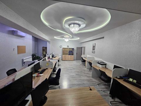 İcarəyə verilir 4 otaqlı ofis 185 m² — Bakı
