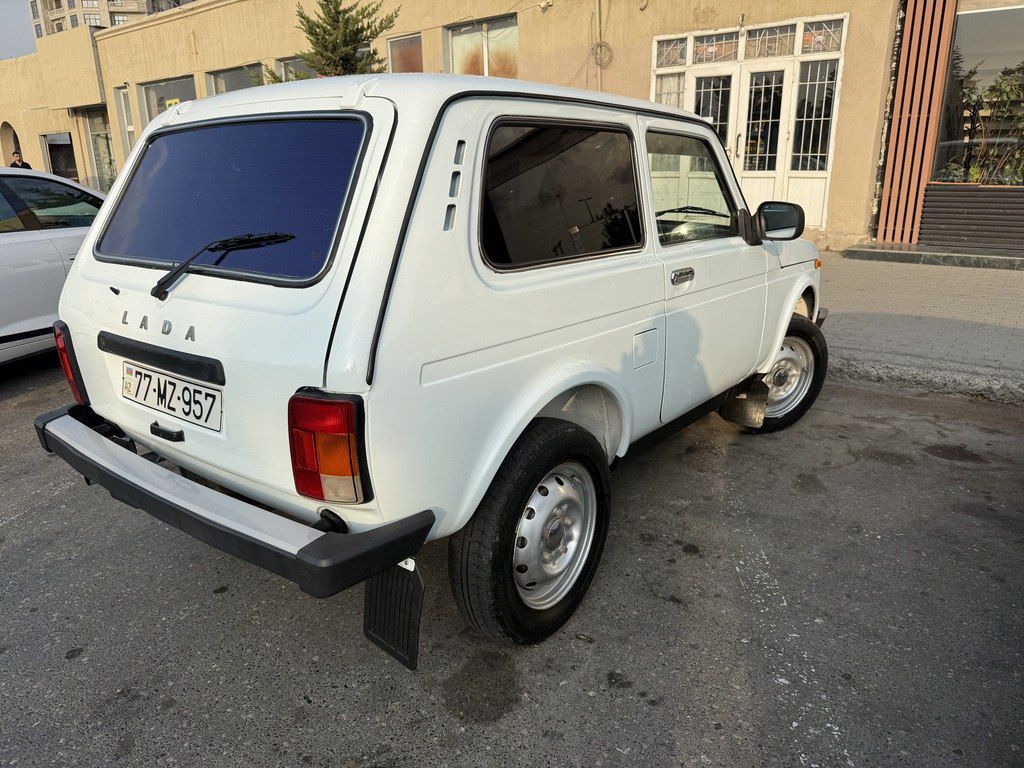 Lada (VAZ) Niva, 1.7 L, 2013 il, 270 000 km 77-MZ-957 — Avtomobillər, Bakı (2)