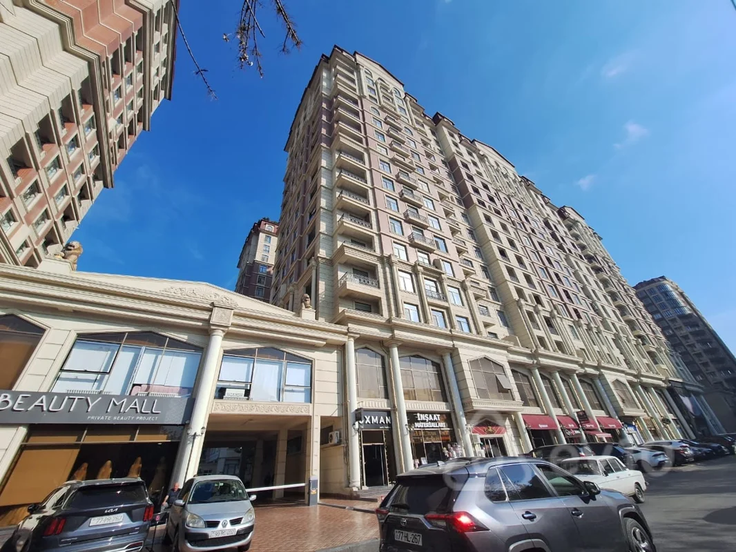 4 otaqlı mənzil, 178 m², fayqi yusif ov — Huseyn
