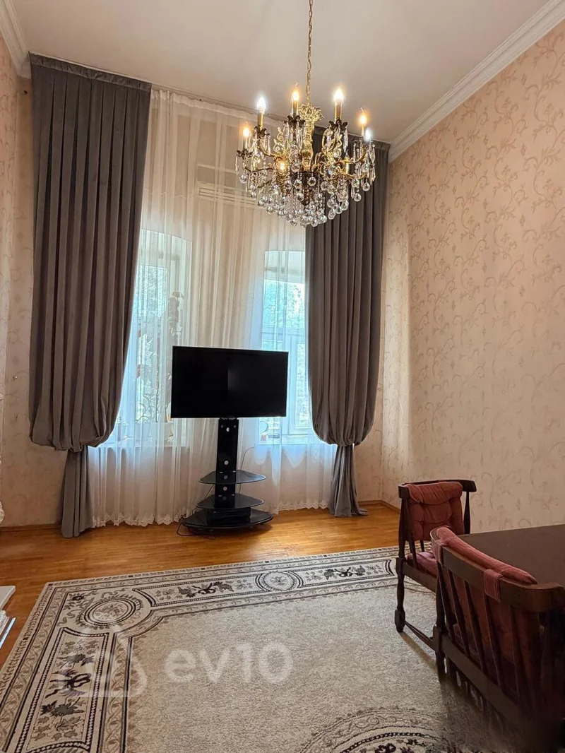 4 otaqlı mənzil, 130 m², Neftçilər prospekti — Bakı