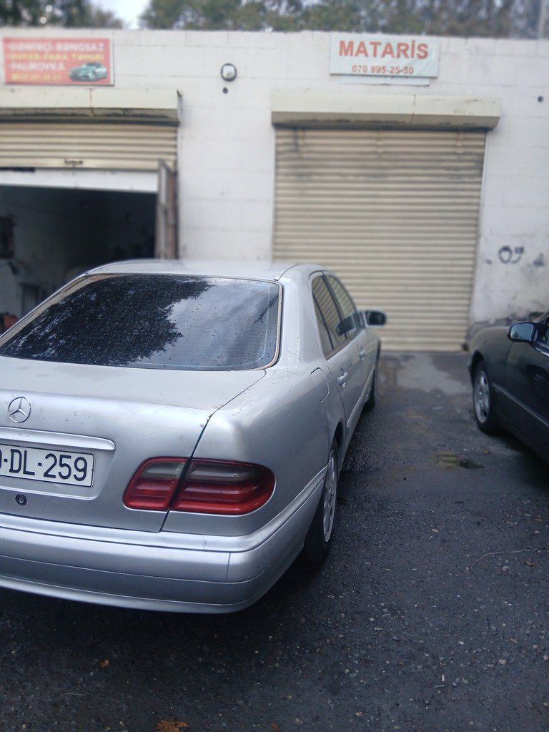 Mercedes E 220, 2.2 L, 2000 il, 880 000 km — Avtomobillər, Bərdə (5)