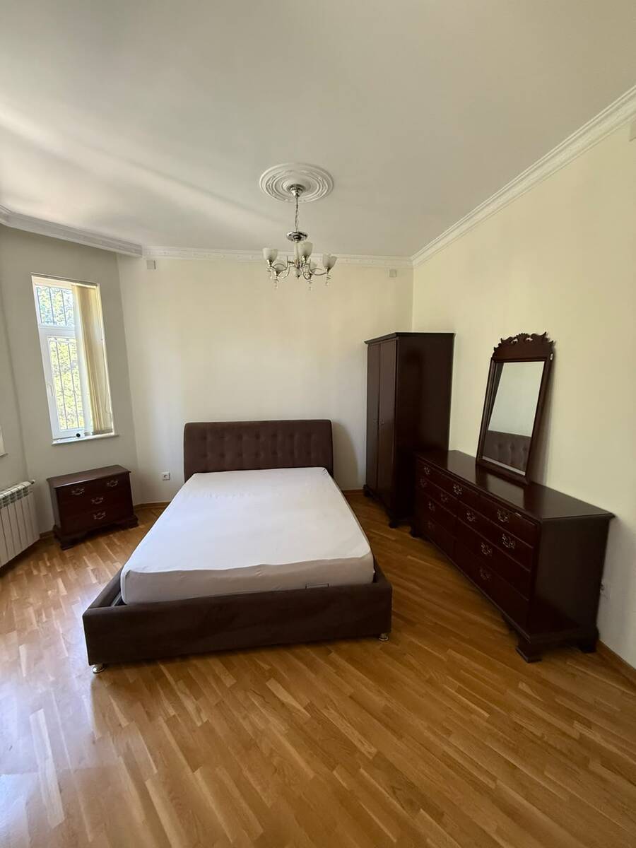 İcarəyə verilir 9 otaqlı həyət evi/bağ evi 400 m² — Ev, villa, Bakı (8)
