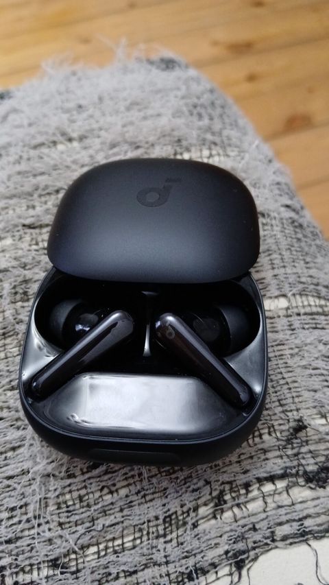 Soundcore (Anker) true wireless qulaqcıqlar - Rəng: mat qara — Bakı