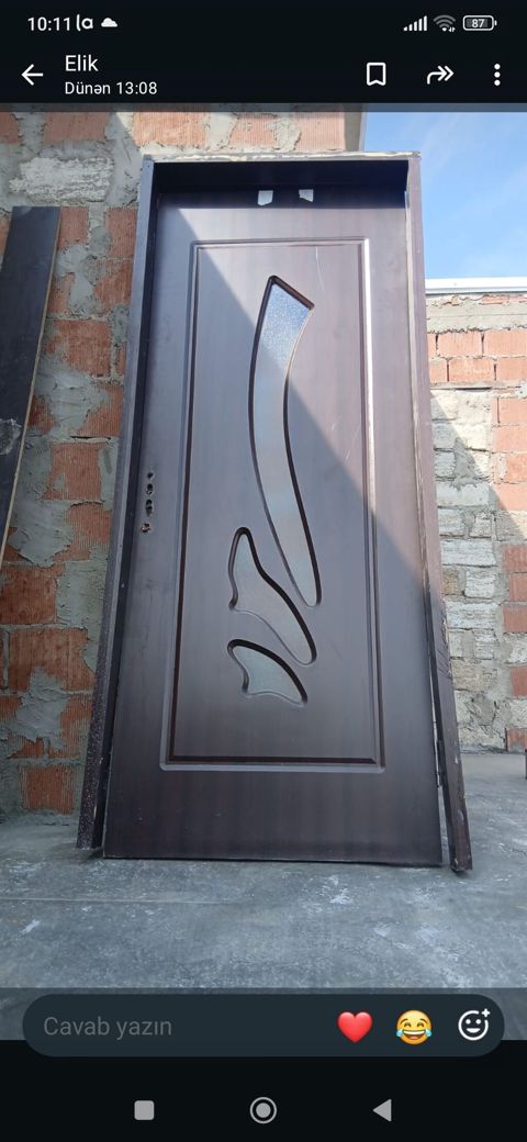 Metall giriş qapısı – dekorativ şüşəli model - Material: möhkəm metal — Digah