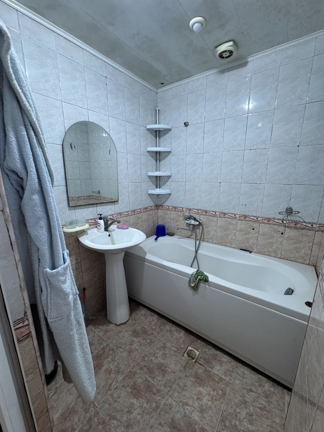 Satılır 3 otaqlı köhnə tikili 68 m² — Mənzil, Bakı (7)
