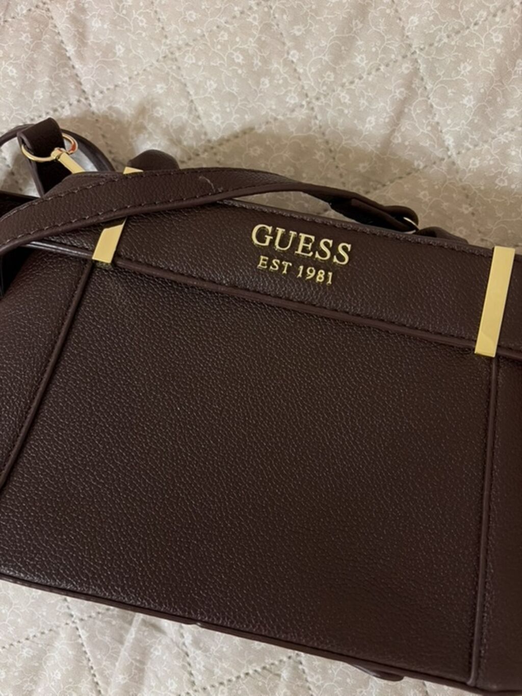 A klass Guess (Los Angeles) qadın çantası - Rəng: tünd qəhvəyi — Çantalar, çamadanlar, cüzdanlar, Bakı (2)