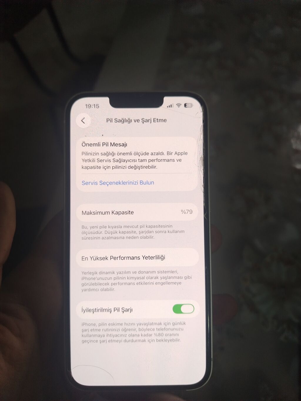 Smartfon – ağ/gümüşü çərçivə, düz kənarlı korpus Xüsusiyyətlər: - Tam — Digər smartfonlar, Gəncə (7)