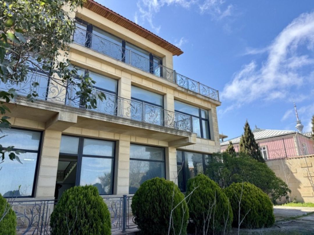 Satılır 9 otaqlı həyət evi/bağ evi 800 m² — Ev, villa, Bakı (2)