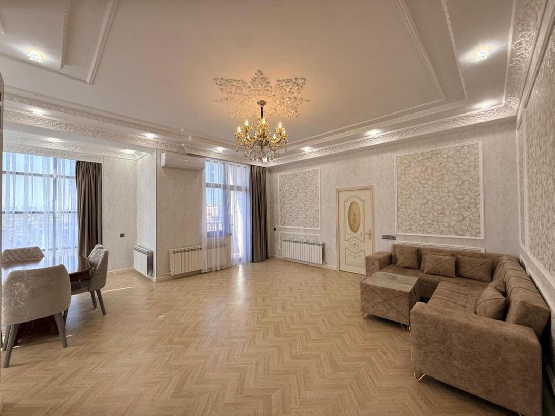 Satılır 3 otaqlı yeni tikili 140 m² — Mənzil, Bakı (2)