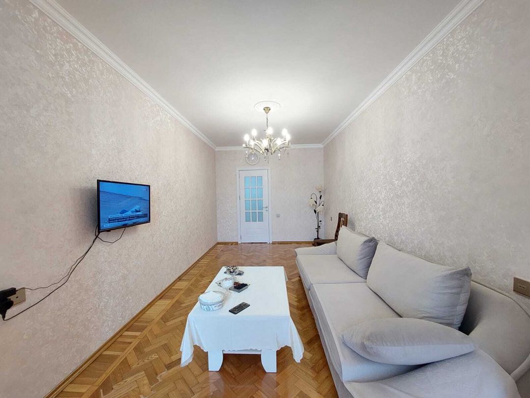 Satılır 2 otaqlı köhnə tikili 65 m² — Mənzil, Bakı (2)