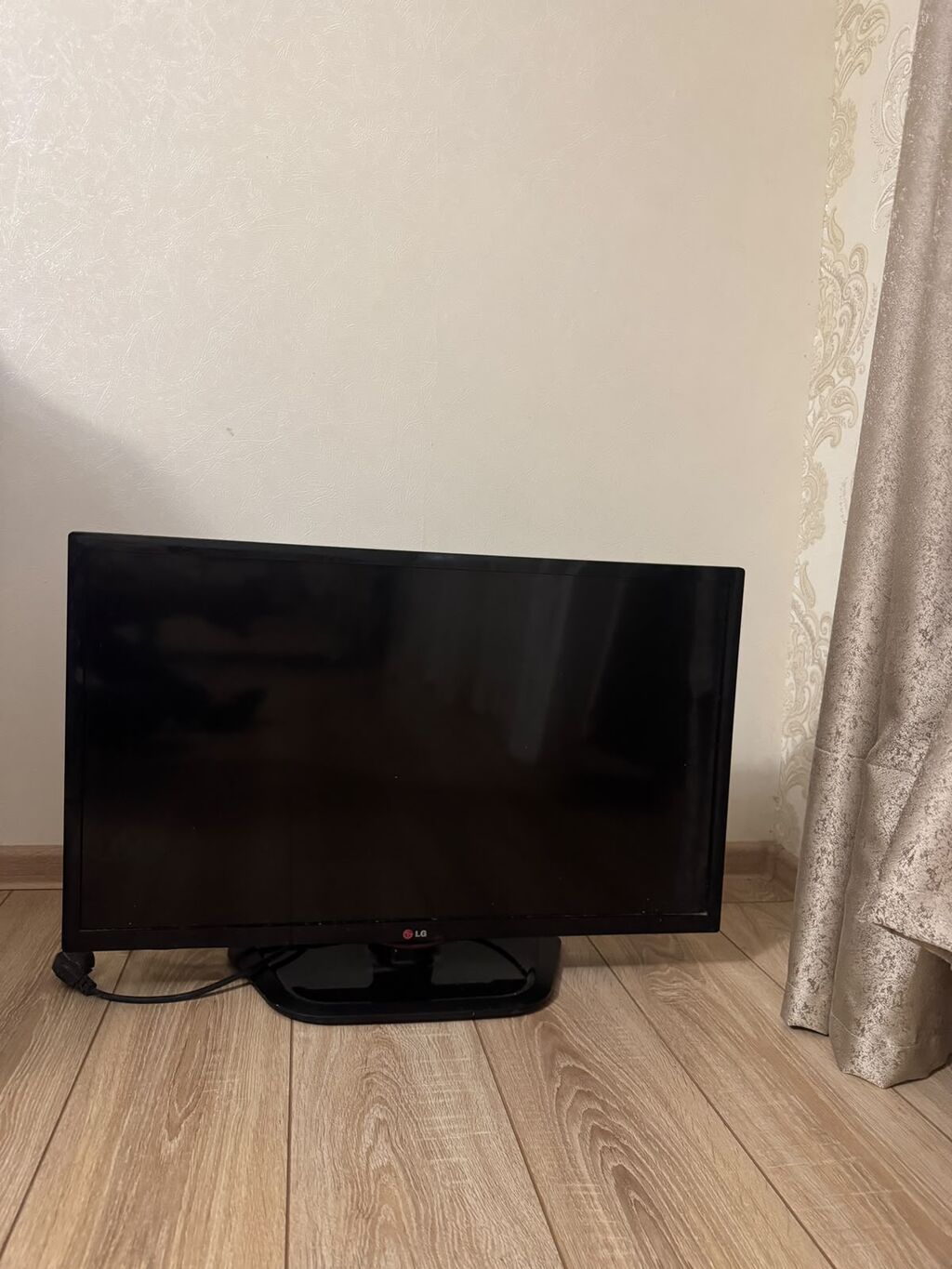 Soyuducu televizor 250 AZN tam işləkdir — Soyuducular, Bakı (2)