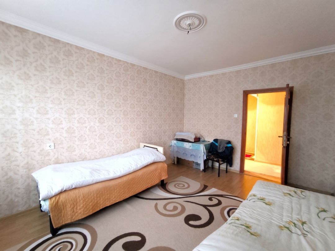Satılır 4 otaqlı köhnə tikili 100 m² — Mənzil, Bakı (6)