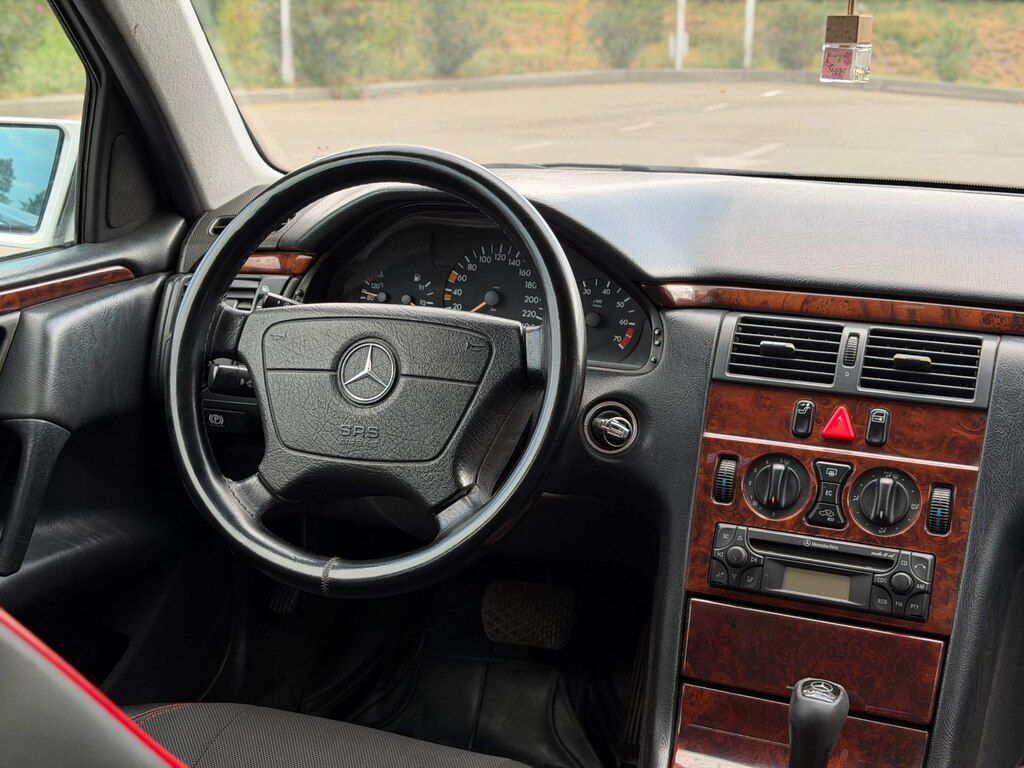 Mercedes E 240, 2.4 L, 1998 il, 252 000 km — Avtomobillər, Gəncə (11)