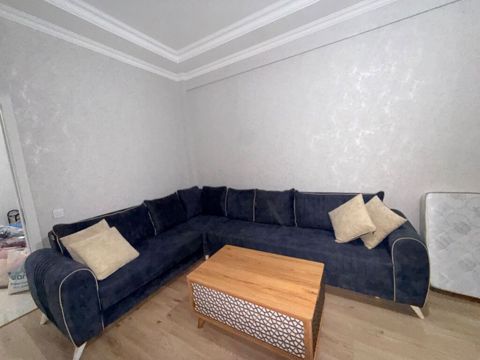 Kunc divan+jurnalni 900azn İdeal veziyyetde Madeyradan alinib heç bir — Bakı