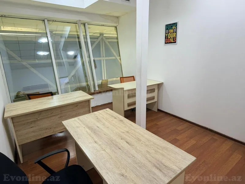 Kirayə verilir Ofis 20 m² Bakı, Nəsimi r., 28 May m — Ofis, Bakı (3)