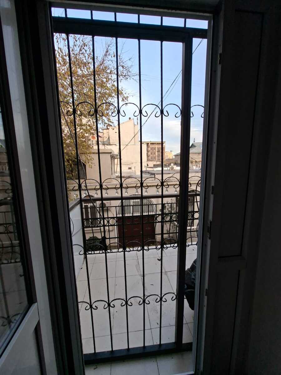 Satılır 4 otaqlı köhnə tikili 84 m² — Mənzil, Bakı (2)
