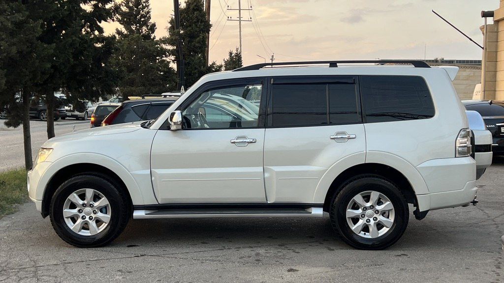 Mitsubishi Pajero, 3.5 L, 2010 il, 184 000 km — Avtomobillər, Sumqayıt (2)