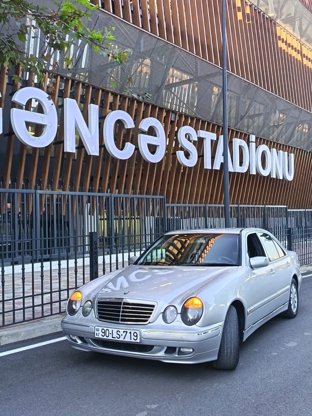 Mercedes-Benz E-Class: 2.4 l 2000 il Sedan 90-LS-719 — Avtomobillər, Masazır (4)