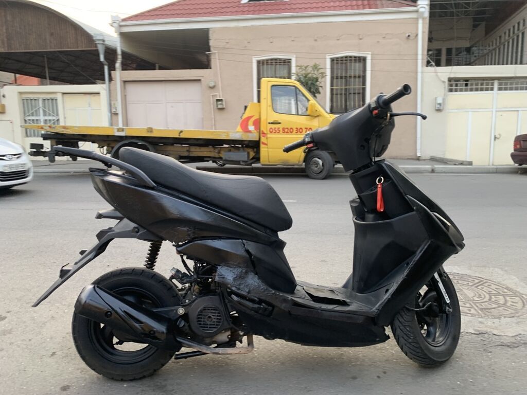 Skuter 80cc – şəhərdaxili gediş-gəliş üçün kompakt və çevik 2 təkərli — Mopedlər və skuterlər, Gəncə (3)