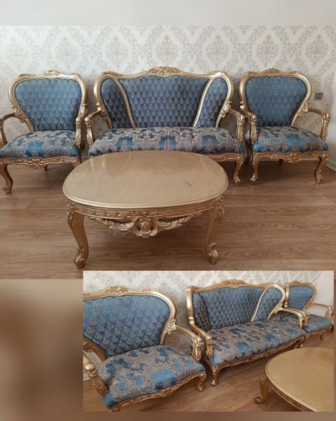 Qonaq otağı üçün klassik üslubda divan dəsti satılır. Dəstə 1 ədəd 3 — Bakı