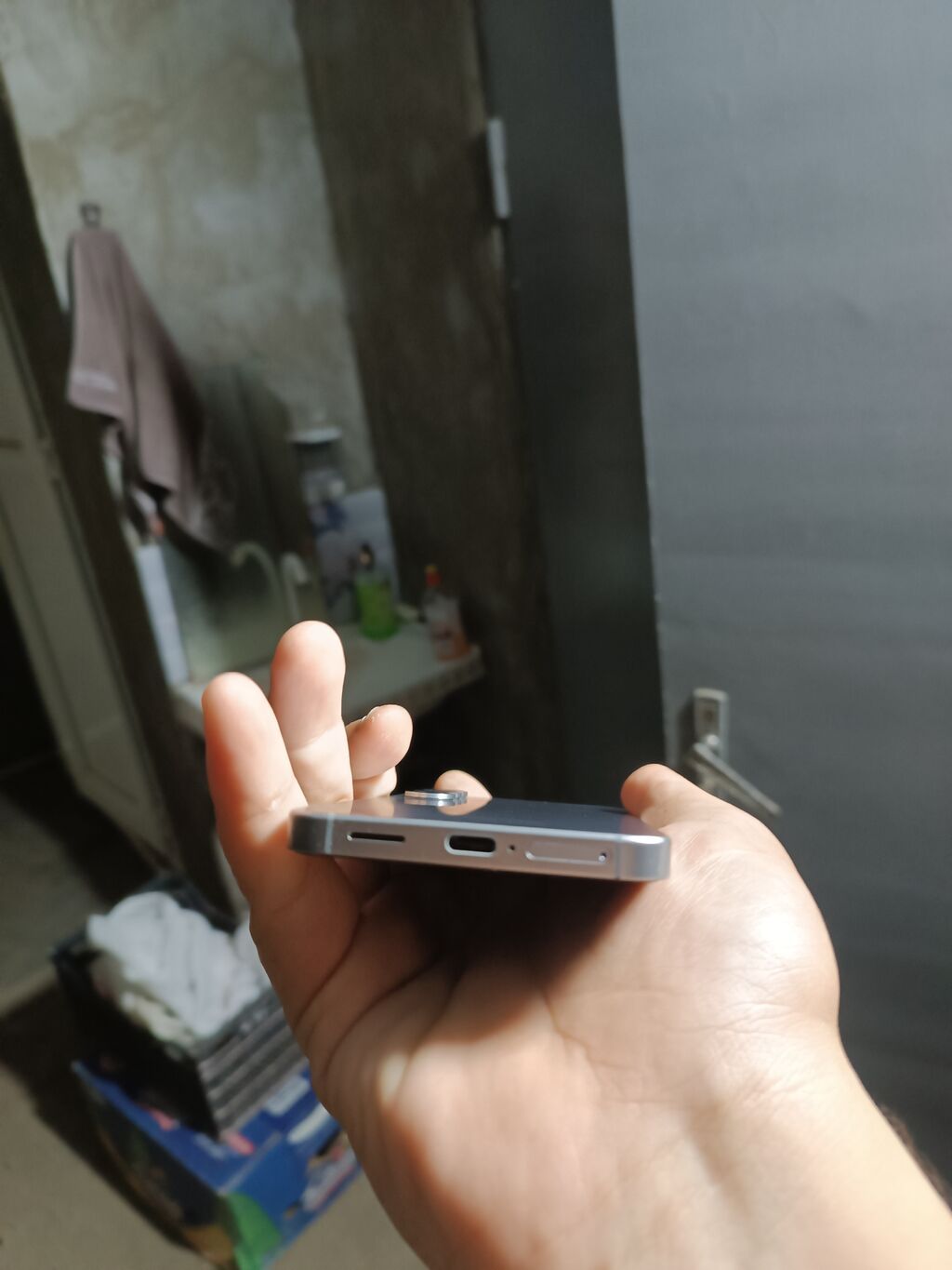 Smartfon – kompakt gövdə, düz kənarlı metal çərçivə, şüşə ön panel — Digər smartfonlar, Cəlilabad (7)