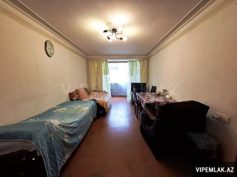 Nizami rayonunda 3 otaqlı Köhnə tikili Satılır, 70 m² — Bakı