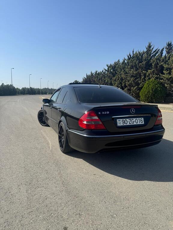 Mercedes E 320, 3.2 L, 2003 il, 317 000 km 90-ZG-016 — Avtomobillər, Bakı (2)