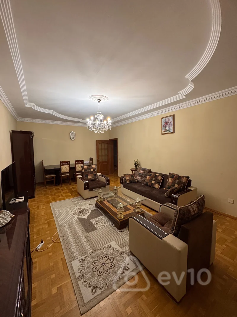 3 otaqlı mənzil, 140 m², Nəsimi rayonu — kirayə — Bakı