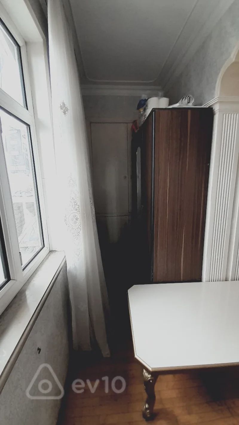 For sale: 3-room apartment (old building), 75 m² — Mənzil, Bakı (8)