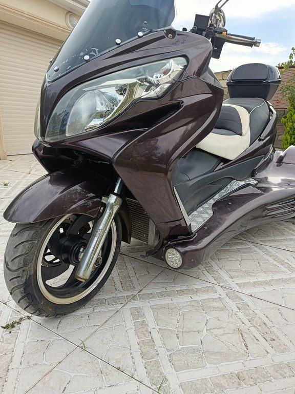 Suzuki Burgman, 300 sm3, 2021 il, 1 100 km — Motosikletlər, Bakı (3)