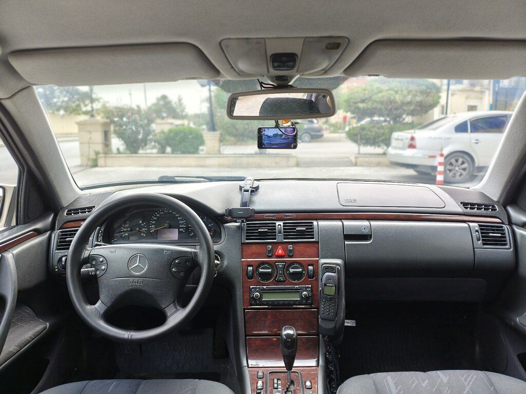 Mercedes E 270, 2.7 L, 2001 il, 409 250 km 99-HV-270 — Avtomobillər, Bakı (9)