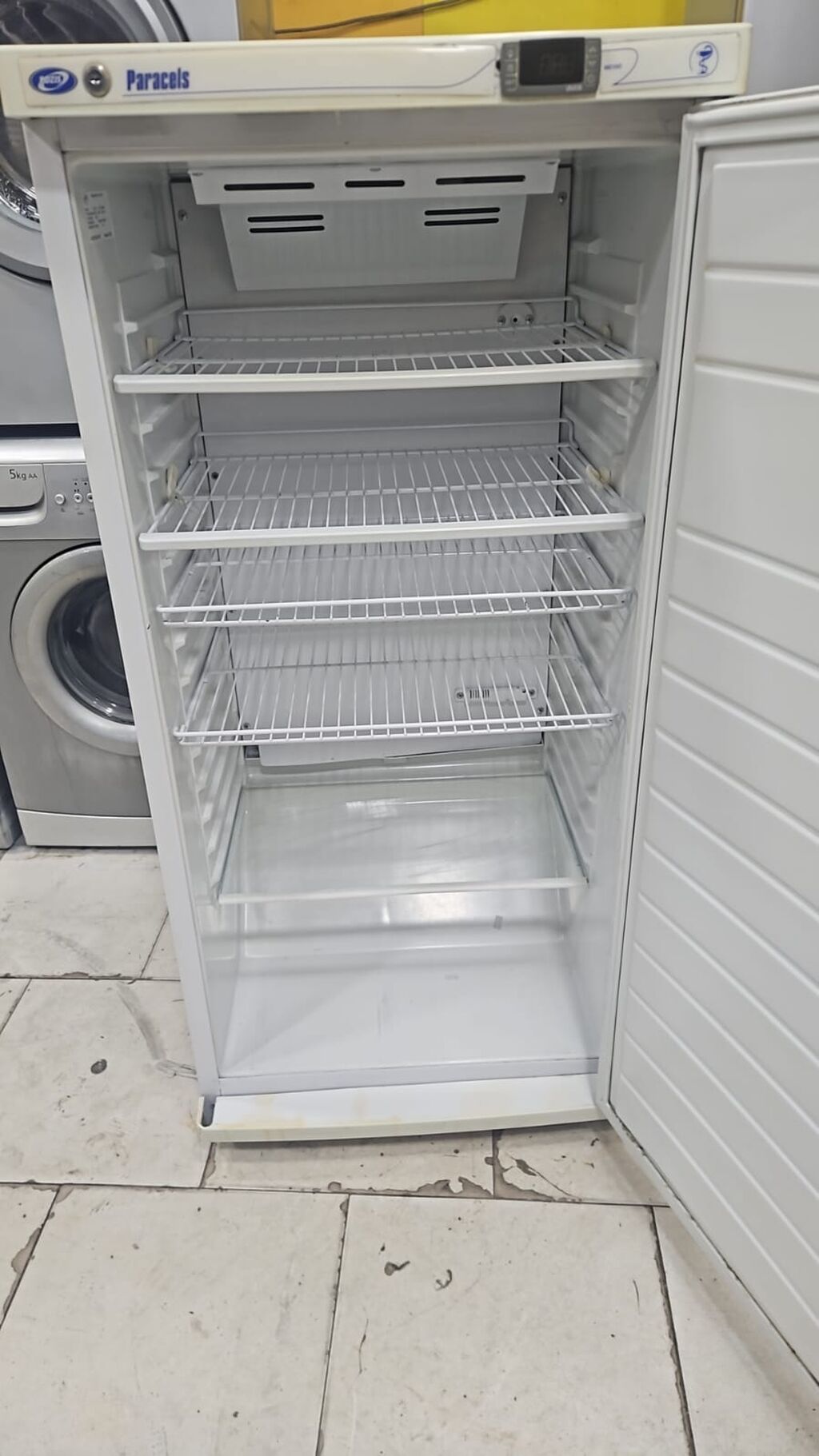 Paracels markalı laboratoriya tipli soyuducu. Ağ rəngli, tək qapılı — Soyuducular, Bakı (2)