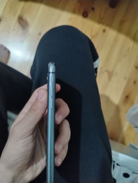 IPhone 11, Qara, Simsiz şarj — Mehdiabad