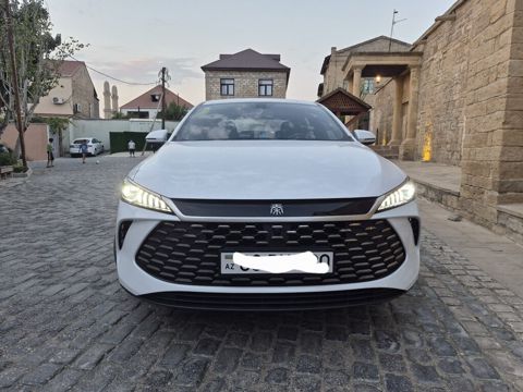BYD Qin Plus, 1.5 L, 7.68 kWh, 2025 il, 8 918 km — Bakı