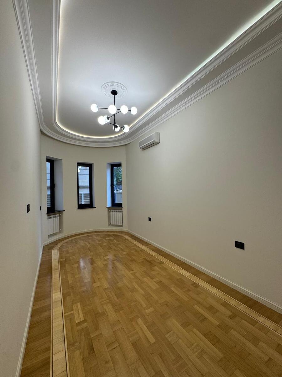 Satılır 10 otaqlı həyət evi/bağ evi 550 m² — Ev, villa, Bakı (3)