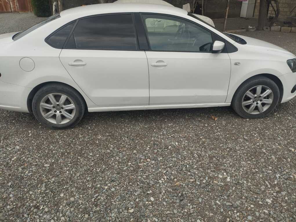 Volkswagen Polo, 1.6 L, 2013 il, 175 100 km — Avtomobillər, Sumqayıt (9)