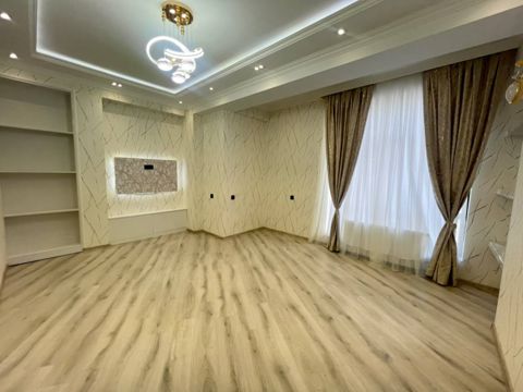 Satılır 2 otaqlı yeni tikili 80 m² — Bakı