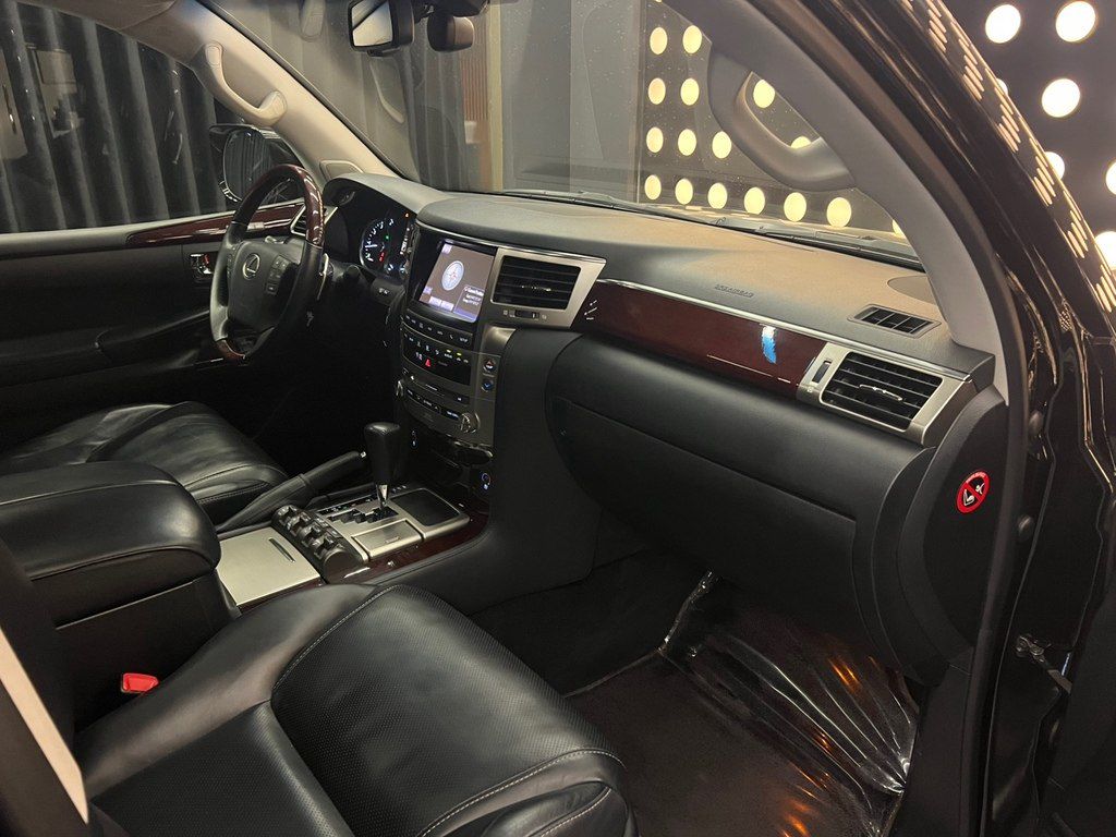 Lexus LX 570, 5.7 L, 2013 il, 60 000 km — Avtomobillər, Bakı (9)