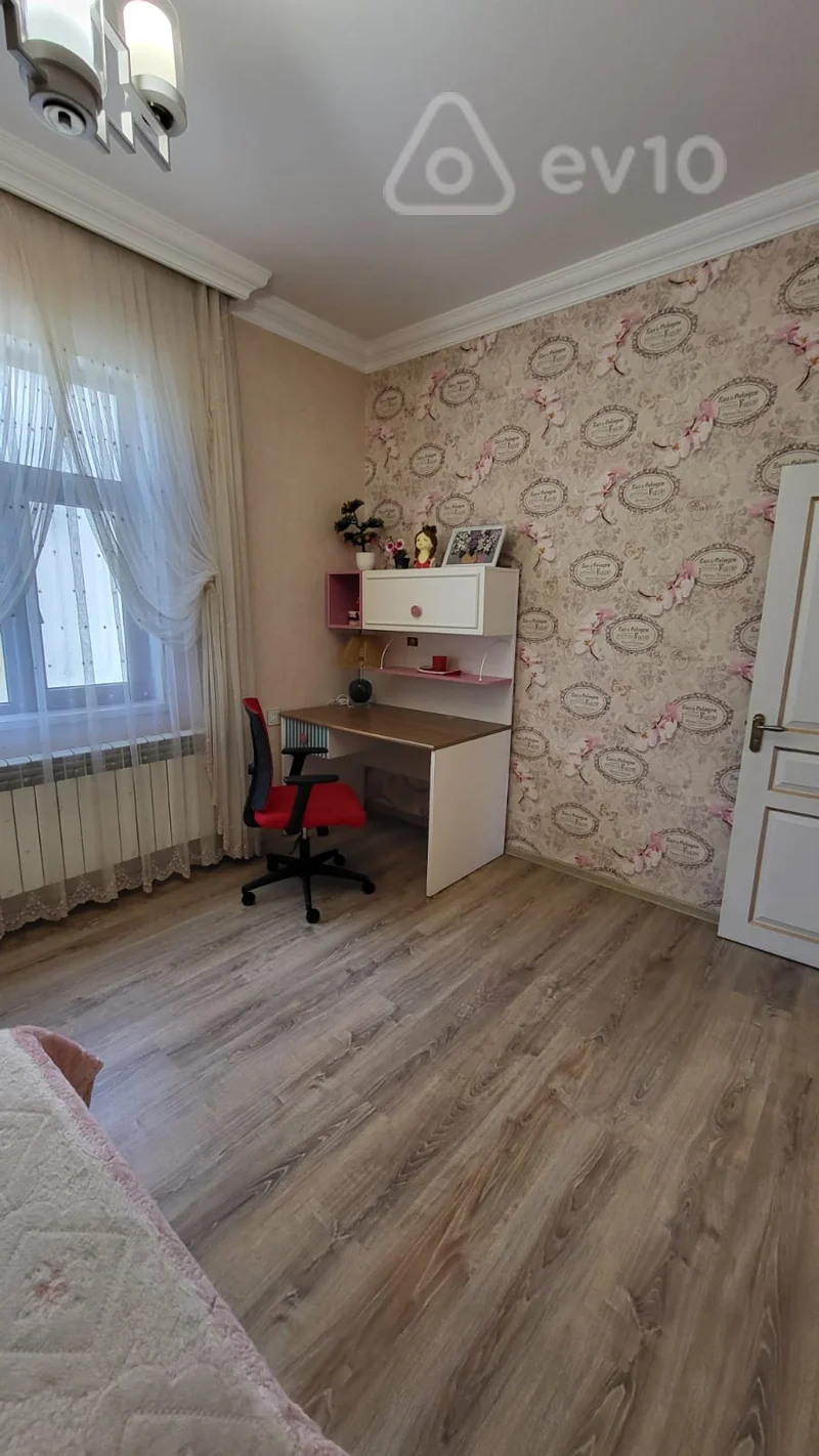 7 otaqlı həyət evi, 260 m², Səbail rayon,Badamdar qəsəbəsi — kirayə — Ev, villa, Bakı (9)