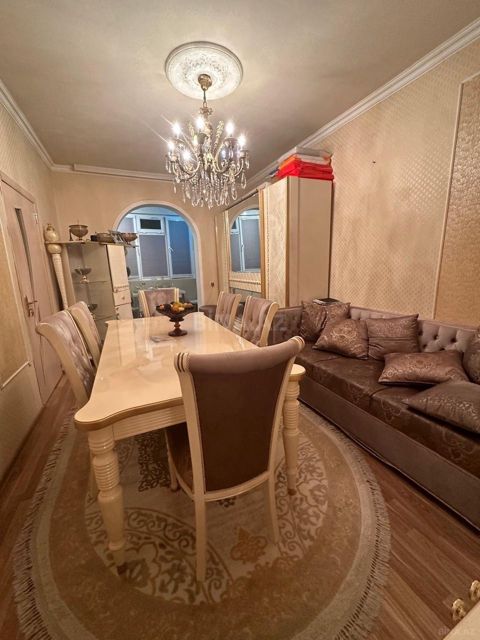 Satılır 2 otaqlı köhnə tikili 35 m² — Bakı