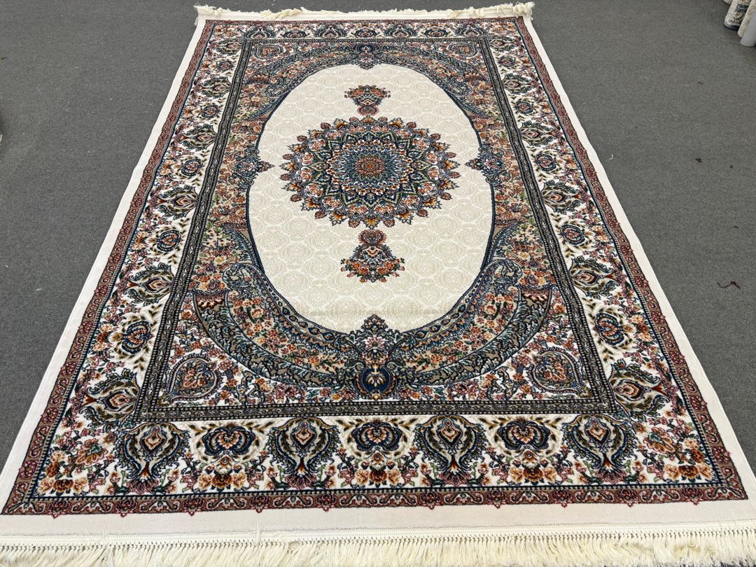 Xalça İsfahan_9887, pambıq/polyester, krem, 200x300 sm — Mallar, Bakı