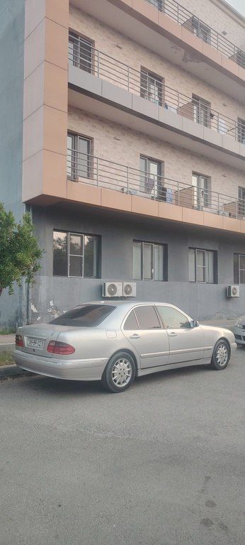 Mercedes E 240, 2.6 L, 2000 il, 252 453 km — Avtomobillər, Bərdə (4)