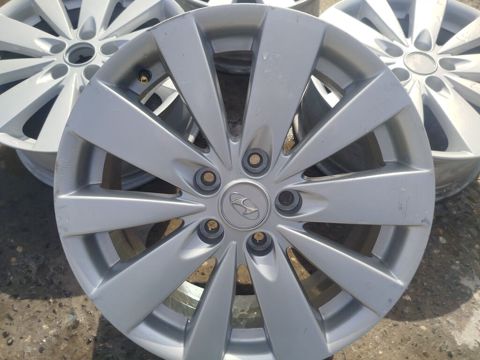 Hyundai orijinal yüngül lehimli disk R-17 kanli Sonata üçün barter — Bakı