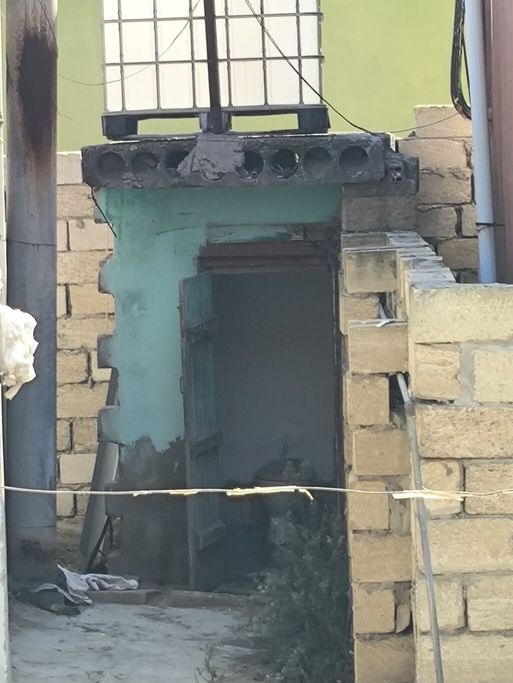 Binəqədi 20 yanvar yolu üzərində Ev kirayə verilir 300 aznə 2 otaq 1 — Ev, villa, Bakı (7)